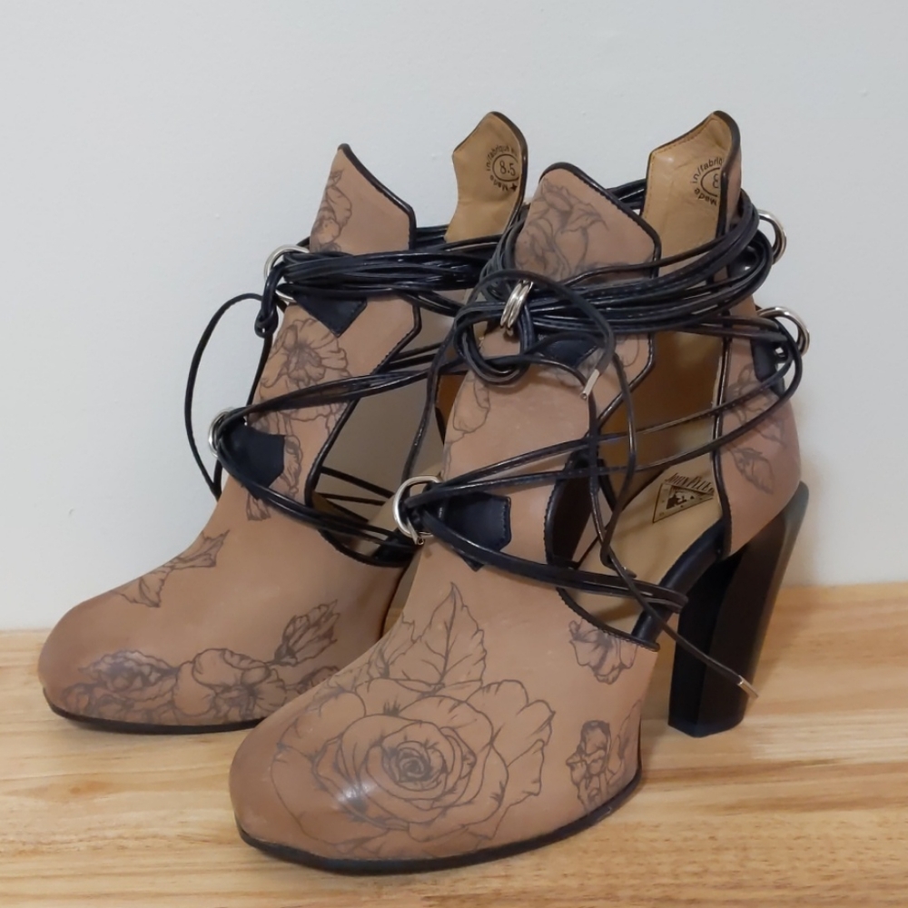 Fluevog Shaguar Tawny Tattoo 8.5